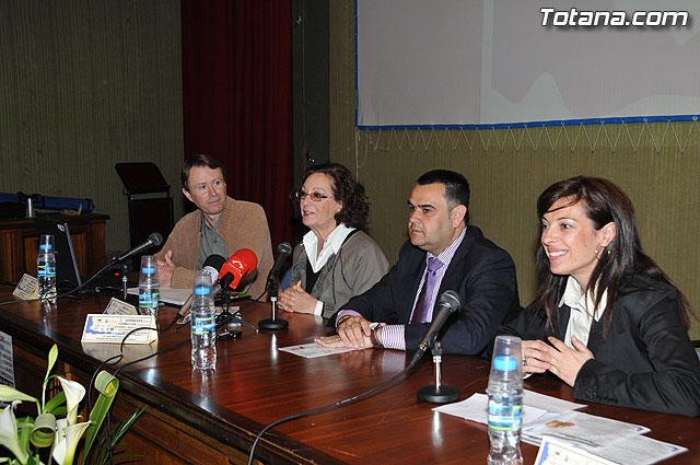 El alcalde anuncia la ampliacin de las lneas de ayuda del SEAPA a los autnomos - 11