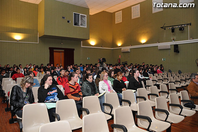 El alcalde anuncia la ampliacin de las lneas de ayuda del SEAPA a los autnomos - 18