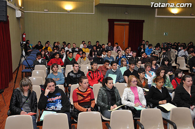 El alcalde anuncia la ampliacin de las lneas de ayuda del SEAPA a los autnomos - 19