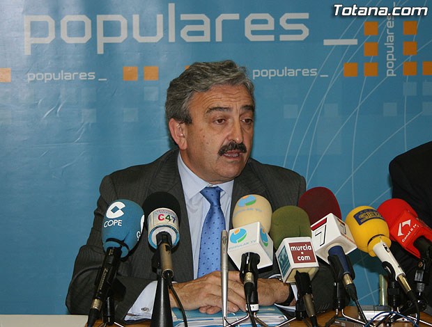 El PP reclama al PSOE que aclare 