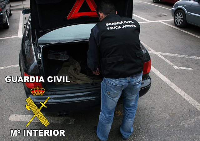 La Guardia Civil ha desarticulado una trama nacional de pagarés falsificados - 1, Foto 1