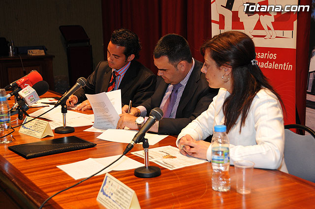 El Ayuntamiento y la Asociacin de Jvenes Empresarios suscriben el tercer convenio para fomentar la creacin de empresas a nivel local - 6