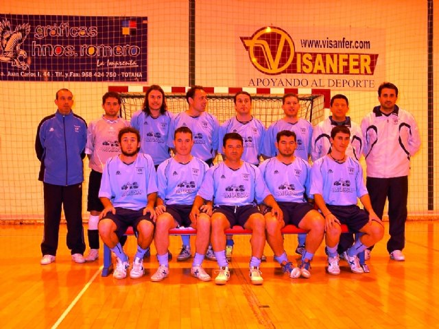 The Department of Sports Club Futsal congratulates the Capuchin, Foto 1