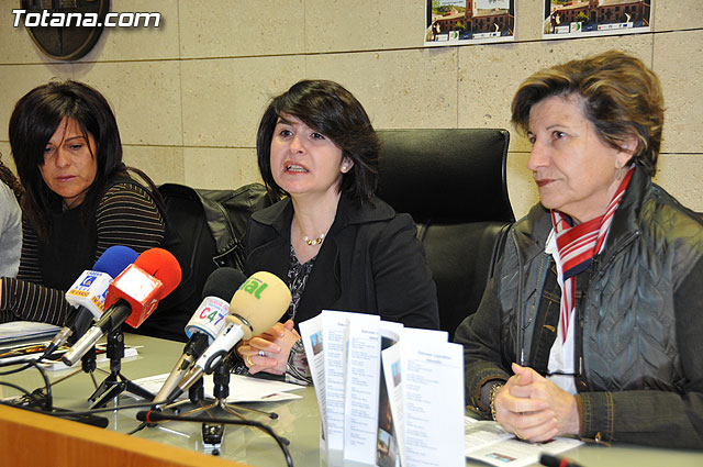 El Mercadillo artesano de La Santa”, que contará con cerca de 20 artesanos expositores permanentes, se inaugura el próximo domingo 26 de abril, Foto 3