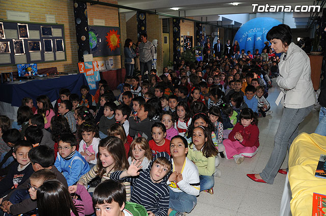The Public School "Tierno Galvn" opens the program of activities of its "Cultural Week VI", Foto 1