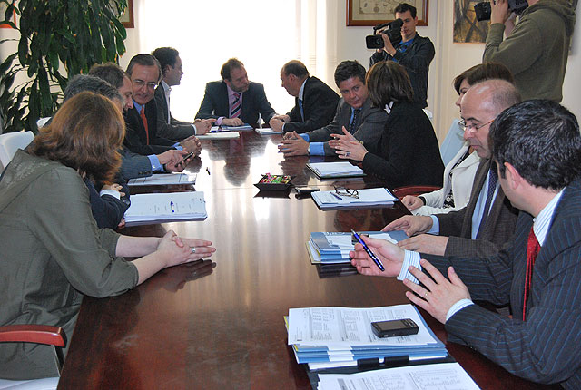 La Consejera de Educacin, Formacin y Empleo celebra su consejo de direccin en Alhama, Foto 4