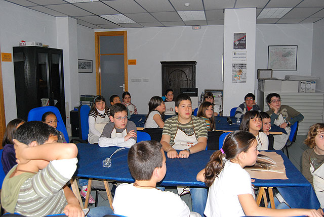 El Archivo Municipal acoge un Taller de escritura para niños y niñas de la localidad, Foto 4