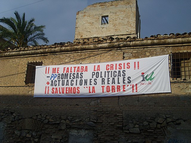 IU de Puente Tocinos inicia una campaña para evitar la desaparición de la Torre del Reloj - 1, Foto 1