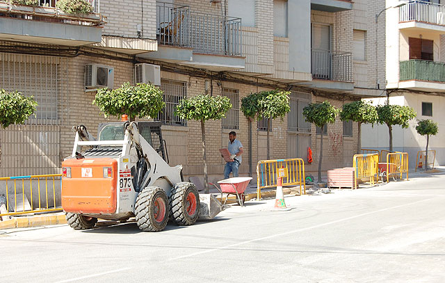 Arrancan las obras de reforma del alumbrado de la calle Huertos de Lorquí - 2, Foto 2