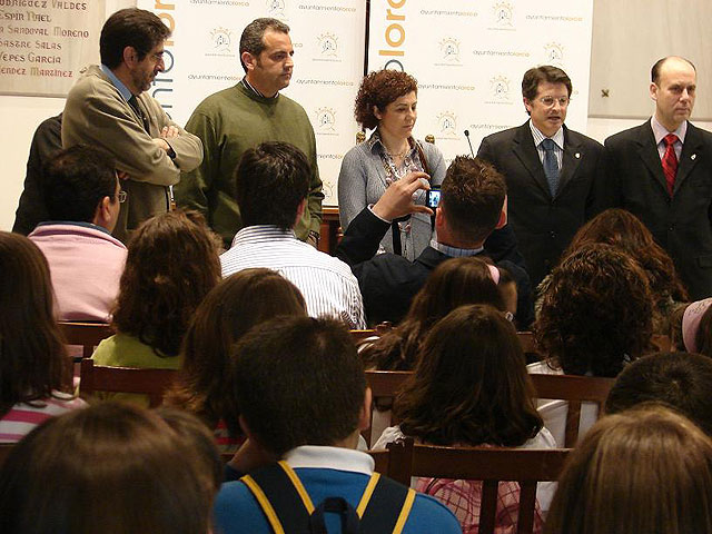 El Alcalde de Lorca recibe a 13 escolares de 5º y 6º de Aranjuez que visitan el municipio gracias a un intercambio con el colegio Juan Navarro de La Hoya - 3, Foto 3