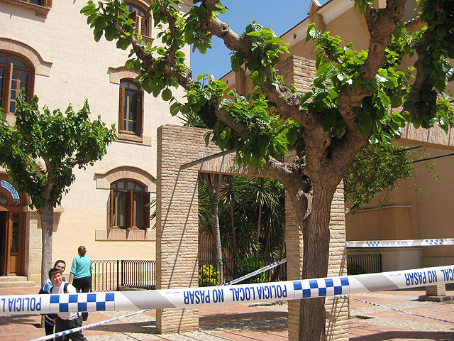 Voluntarios de Protección Civil efectúan dos salidas de emergencia para retirar enjambres de abejas, Foto 2