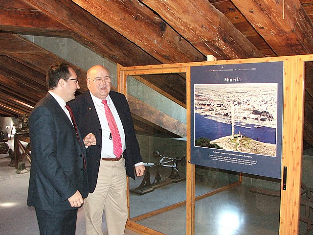 La UPCT acoge una exposición fotográfica sobre el patrimonio industrial de la Región de Murcia - 1, Foto 1