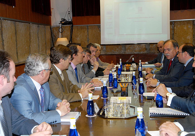 El Consejo Social de la Universidad de Murcia da su informe positivo al Plan Estratégico - 1, Foto 1