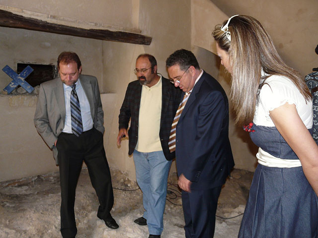 El Alcalde de Molina de Segura y el Consejero de Educación, Formación y Empleo visitan la Escuela Taller Casa del Horno del Concejo y el Taller de Empleo Mujeres de Molina III - 1, Foto 1