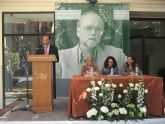 El Alcalde cumple un año más su cita con el Día del Libro en el Museo Ramón Gaya