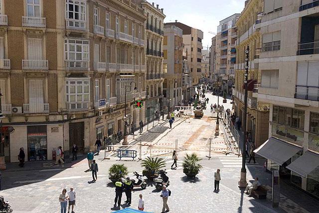 La calle Mayor empieza a lucir su nuevo aspecto - 1, Foto 1