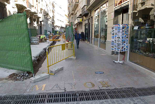 La calle Mayor empieza a lucir su nuevo aspecto - 2, Foto 2