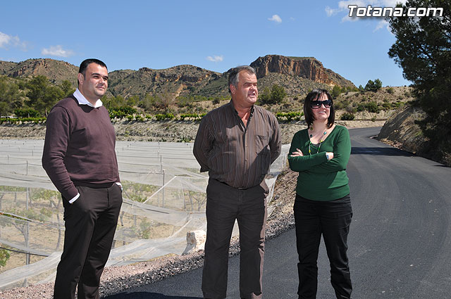 Las obras de pavimentación de los diez caminos rurales, realizadas a través del Fondo Estatal de Inversión Local, se encuentran en su fase de finalización, Foto 1