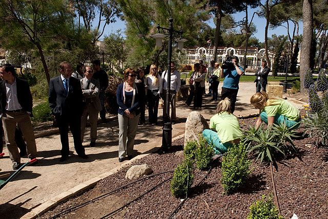 Dos escuelas taller y dos talleres de empleo forman a 158 trabajadores en el comple juvenil y de empleo de Canteras - 2, Foto 2