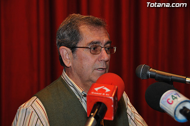 Se presenta el libro “Certamen Literario La Crcel, premios 2007-2008” y Caja de Semillas recita parte de las obras recogidas en la publicacin - 1