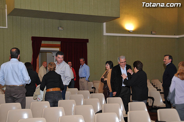 Se presenta el libro “Certamen Literario La Crcel, premios 2007-2008” y Caja de Semillas recita parte de las obras recogidas en la publicacin - 23
