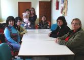 Diecinueve personas participan en un curso de formacin ocupacional de atencin a la infancia