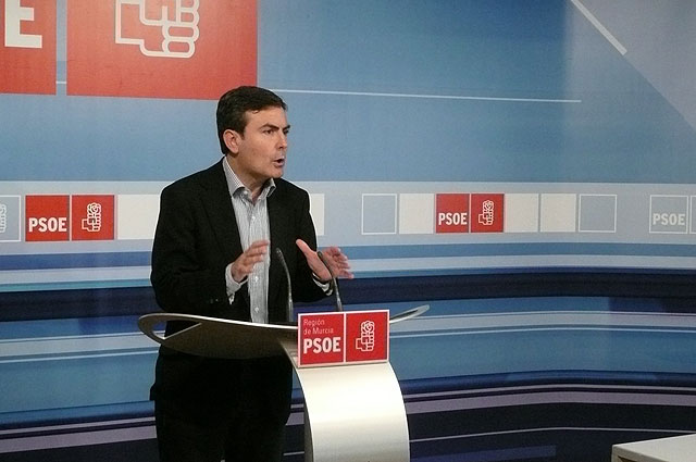 Saura presenta 100 medidas para iniciar el cambio de modelo económico en la Región - 1, Foto 1