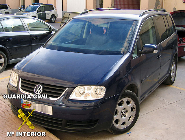 La Guardia Civil desarticula un grupo delictivo dedicado a la sustracción de vehículos de gama alta - 3, Foto 3