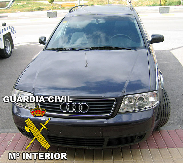 La Guardia Civil desarticula un grupo delictivo dedicado a la sustracción de vehículos de gama alta - 5, Foto 5