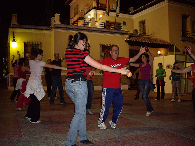 El baile se apodera de las calles y plazas de Santomera para celebrar el Día Mundial de la Danza - 1, Foto 1