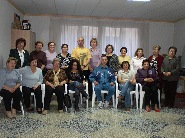 Gives two female personal self-defense workshops in the town of Totana, Foto 1