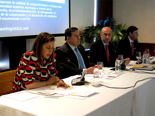 Una jornada trata los combustibles alternativos para reducir el consumo energético en el sector del transporte regional - 1, Foto 1