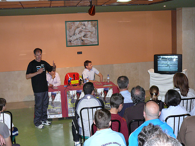 Ms de mil atletas participaron en la II media maratn de Jumilla - 3