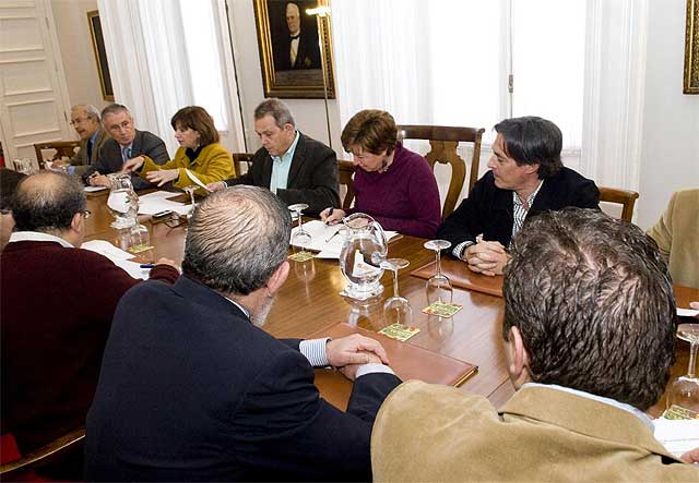 La Junta de Gobierno aprueba la construcción de dos locales sociales y un aula de música incluidos en el Plan de Barrios y Diputaciones - 1, Foto 1