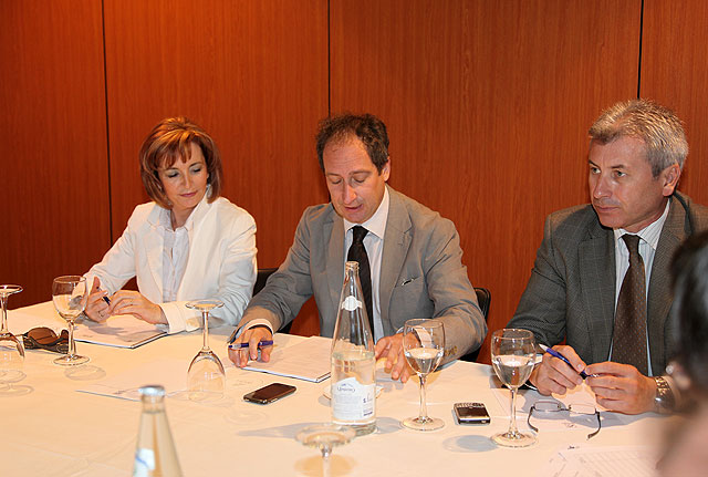 La Comunidad Autónoma y ocho Ayuntamientos constituyen en Lorca el Consejo Comarcal por el Empleo para impulsar la recolocación de desempleados - 1, Foto 1