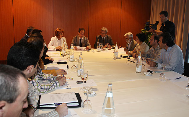 La Comunidad Autónoma y ocho Ayuntamientos constituyen en Lorca el Consejo Comarcal por el Empleo para impulsar la recolocación de desempleados - 3, Foto 3