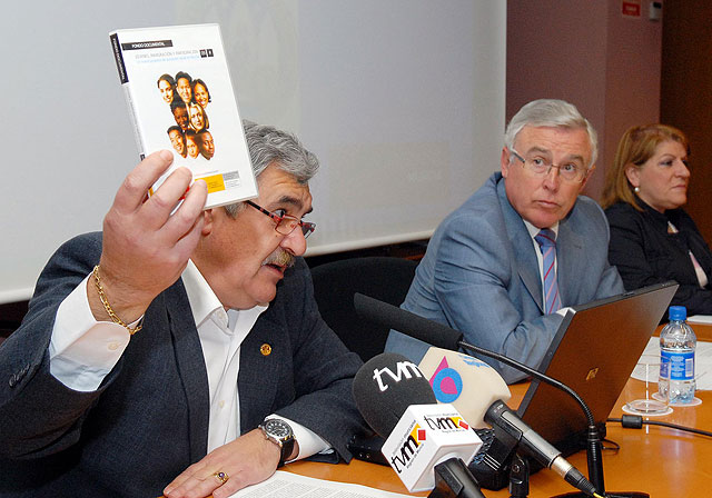 La Universidad de Murcia presenta el Centro de Estudios Interculturales - 1, Foto 1