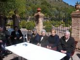 Los usuarios del Centro de Estancias Diurnas de Alhama realizan una visita a la Santa de Totana