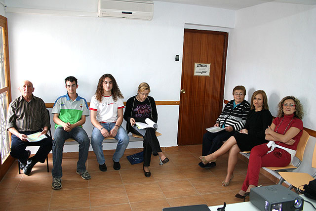 Valentín y El Chaparral acogen las últimas charlas sobre la Ley de Dependencia - 1, Foto 1