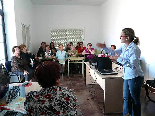 Valentín y El Chaparral acogen las últimas charlas sobre la Ley de Dependencia - 2, Foto 2
