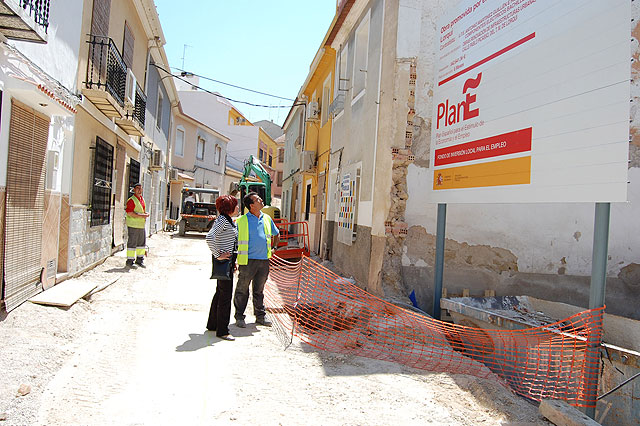 Las obras de renovación de las infraestructuras de la calle Picasso de Lorquí, en marcha - 2, Foto 2