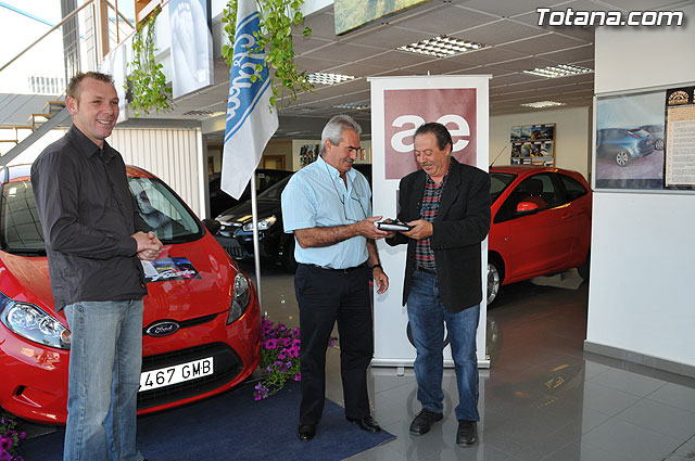 AEMCO hace entrega del coche sorteado en la I Feria de VPO - 12