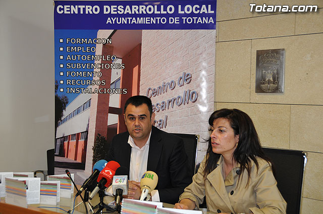 Se presenta la “Guía de recursos de empleo”, que recoge  una decena de organismos que asesoran y orientan en la búsqueda de empleo - 1, Foto 1