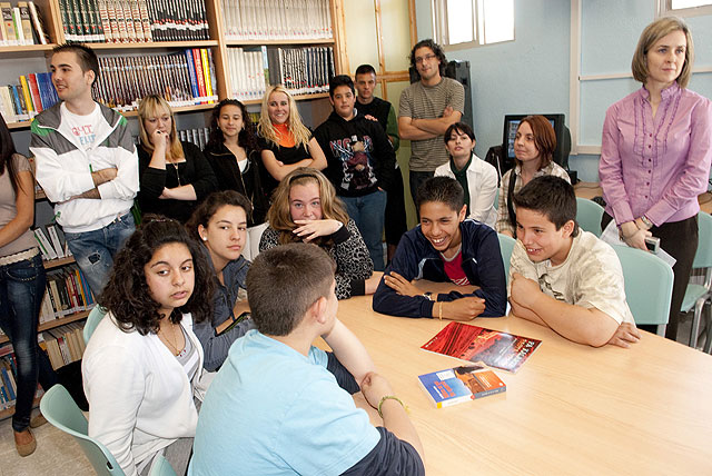 Luis Leante y Andreu Martín reciben el premio de los jóvenes lectores - 1, Foto 1