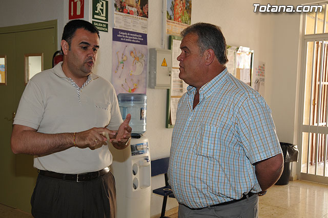 Autoridades municipales visitan el estado de las obras del nuevo aulario del Colegio Pblico “Guadalentn” de El Paretn - 9