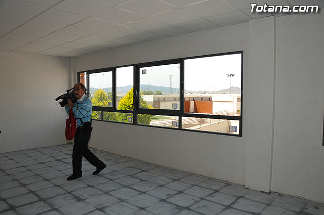 Autoridades municipales visitan el estado de las obras del nuevo aulario del Colegio Pblico “Guadalentn” de El Paretn - 12