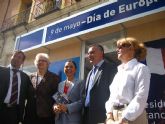 Los murcianos se acercan hasta la caseta instalada en la calle Apstoles para conocer la Unin Europea