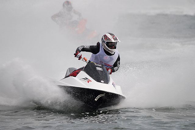 Francky Zapata confirmó su superioridad en el campeonato europeo de motos de agua - 1, Foto 1