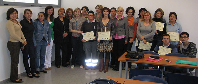 Se clausura el curso práctico de “Dietética saludable y equilibrada” con la entrega de diplomas a todos los participantes - 2, Foto 2