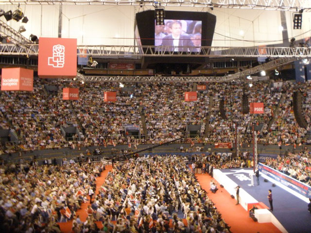 El PSOE da el pistoletazo de salida a las elecciones europeas del 7 de junio en la emblematica plaza de Vistalegre (Madrid) - 4